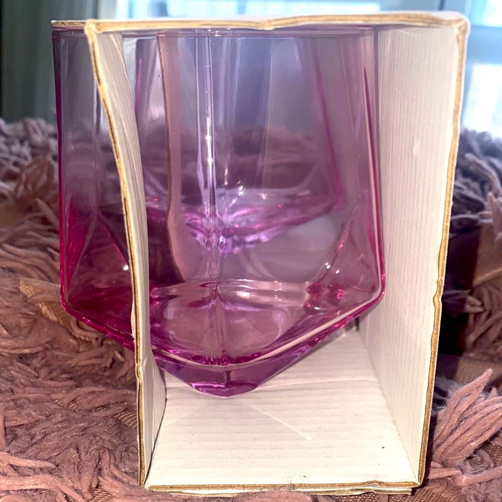 LAST PAIR ❣️NWT Rachel Zoe set of 2 pink stemless geometric wine glasses - Picture 3 of 7